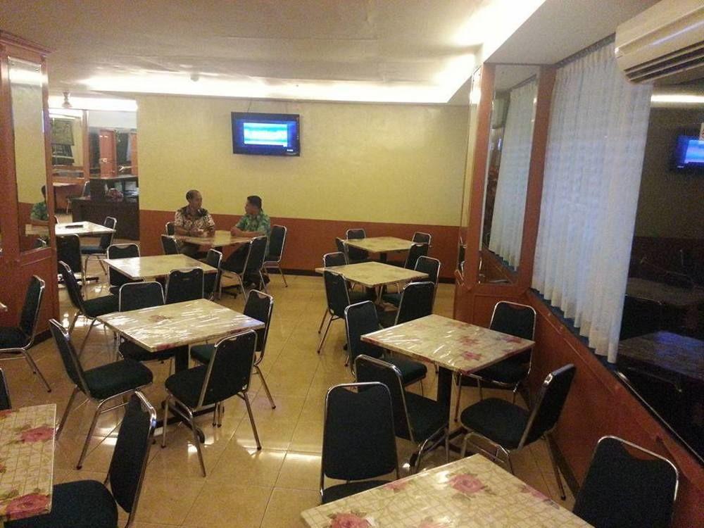 Plaza Hotel Harco Mangga Dua Jakarta Buitenkant foto